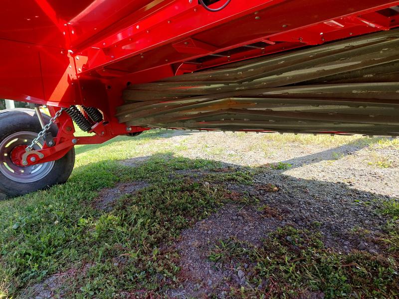 Hay & Forage  Massey Ferguson 1393 Mower Conditioner Photo